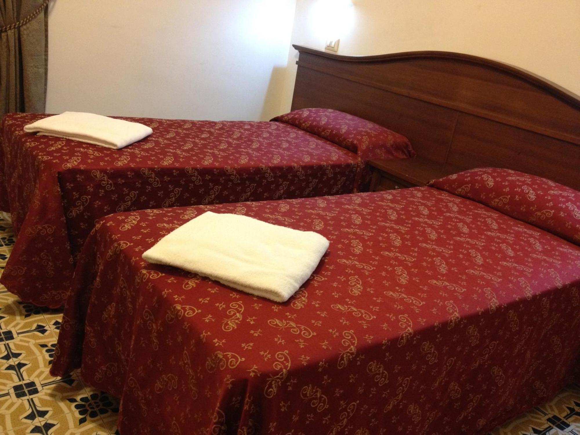 Guesthouse Alex II Rome Room photo