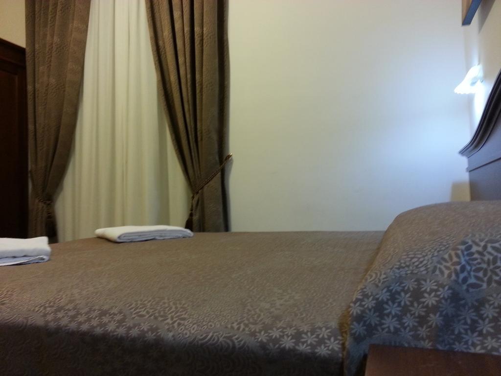 Guesthouse Alex II Rome Exterior photo